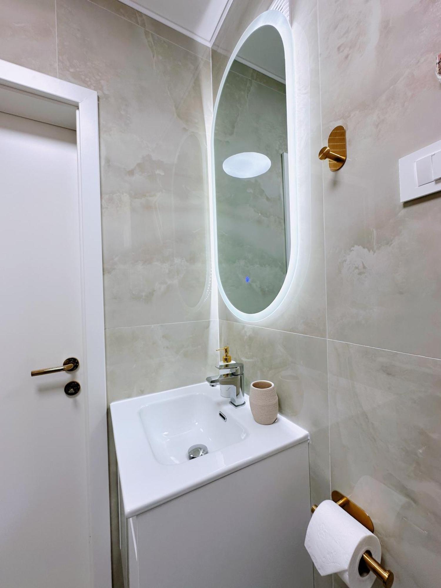Luxury Apartment Ames Rijeka Buitenkant foto